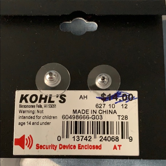 Knot earrings - Picture 2 of 2